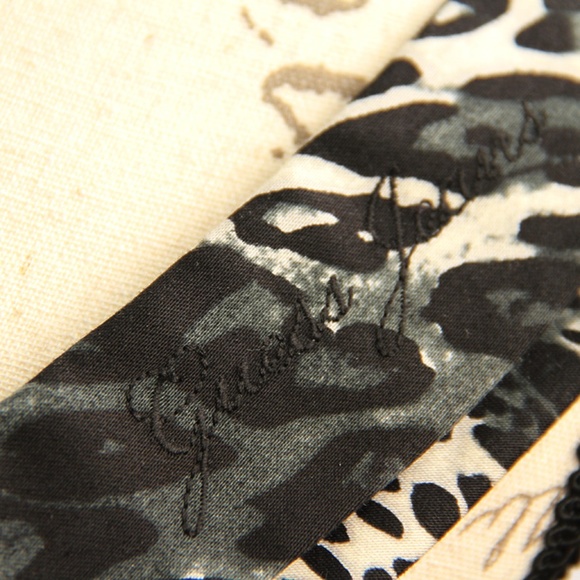 Guess Animal Print V-Neck Bodycon Dress - 7 - Picture 5 of 11